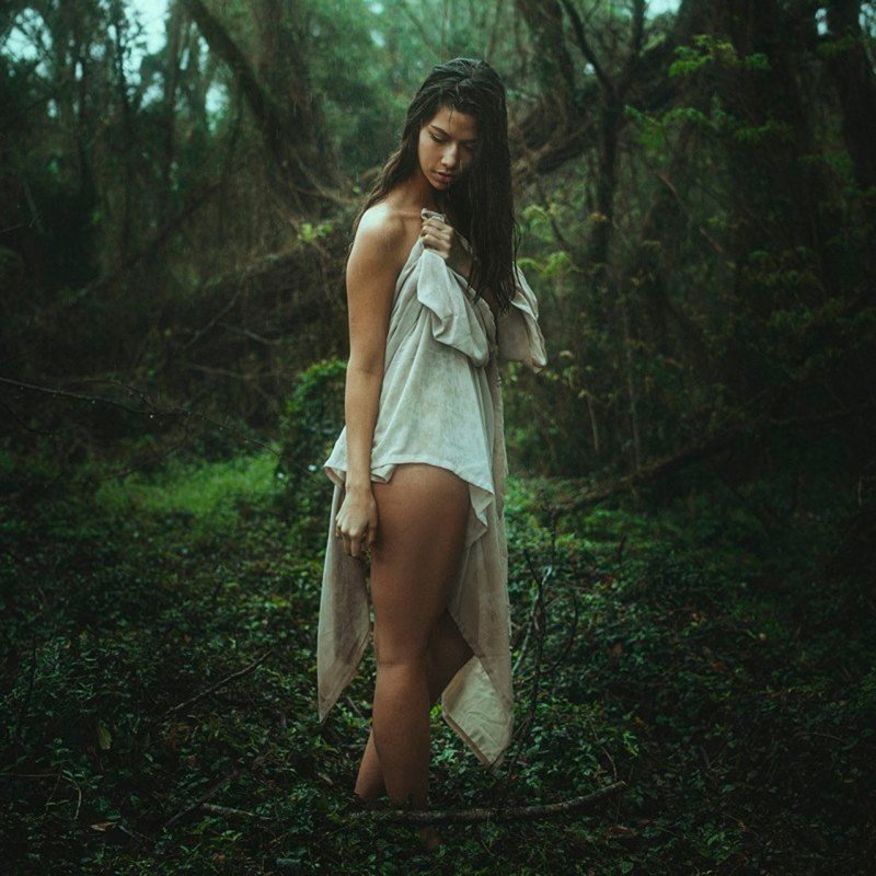 Девушка в лесу фотосессия
