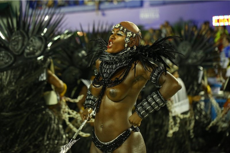 Андреа мартинс бразилия карнавал