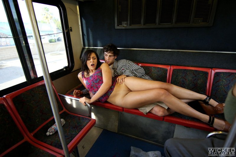 Автобус порно