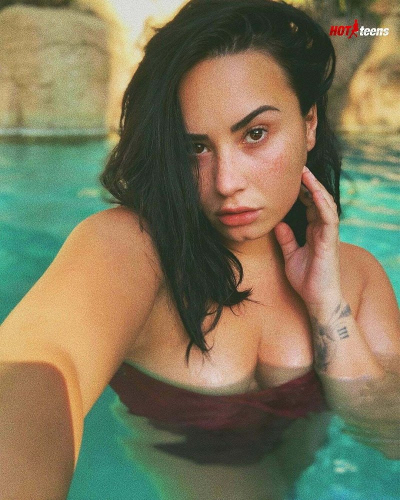 Demi lovato nude