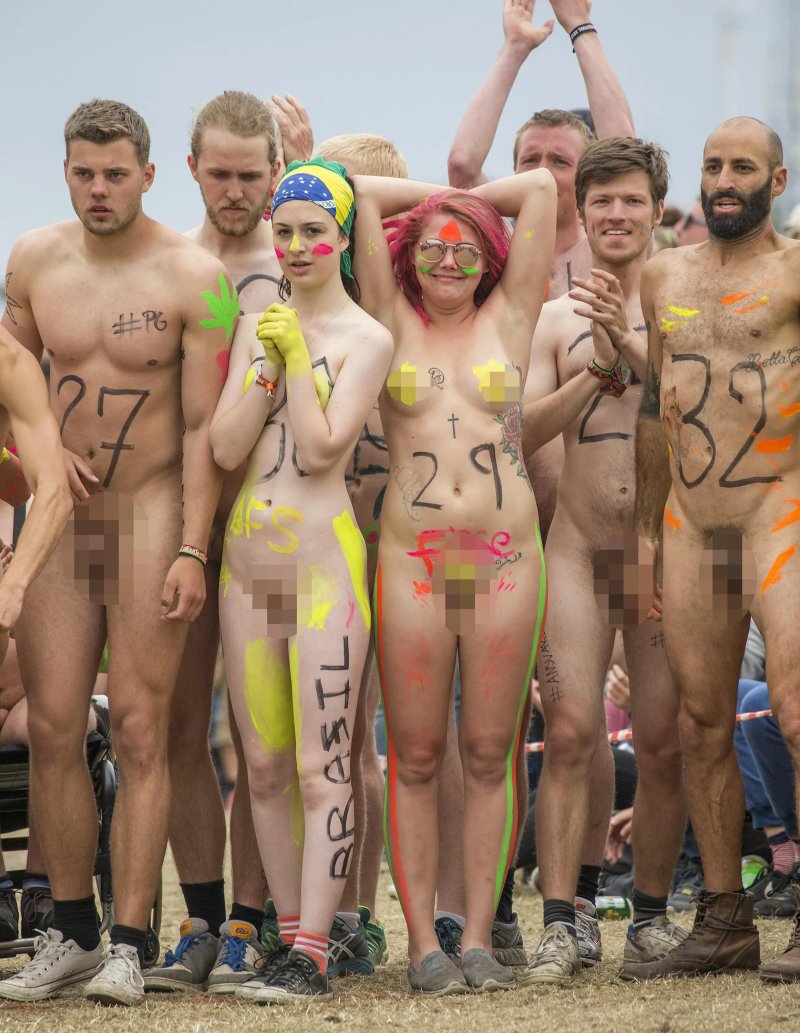 Голые девки на roskilde naked run festival