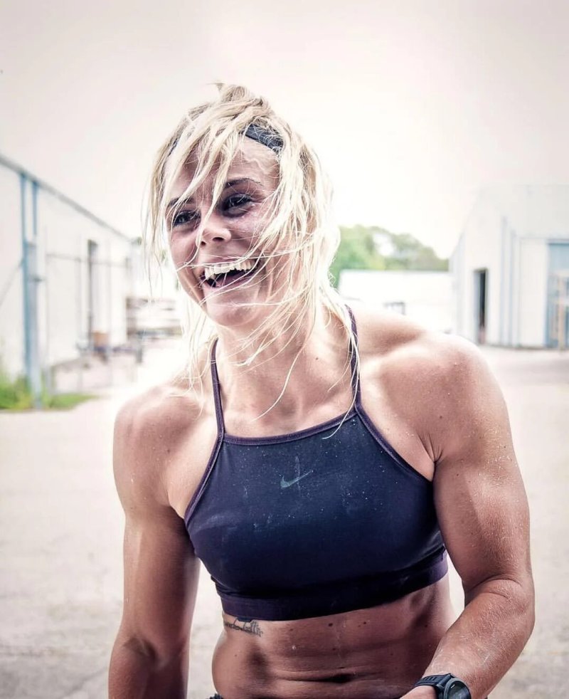 Sara sigmundsdottir